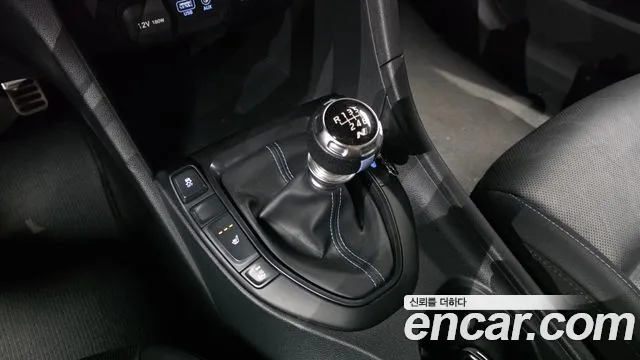 Hyundai Veloster 2019 thumb 8