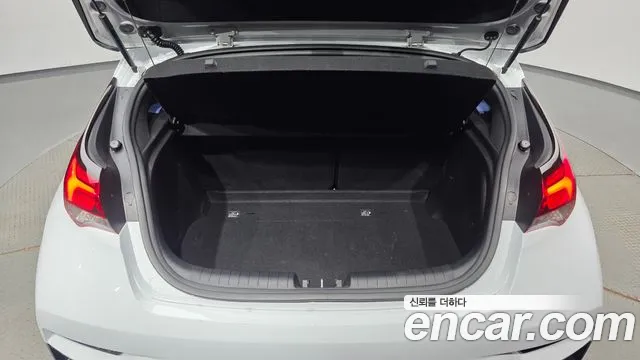 Hyundai Veloster 2019 thumb 11