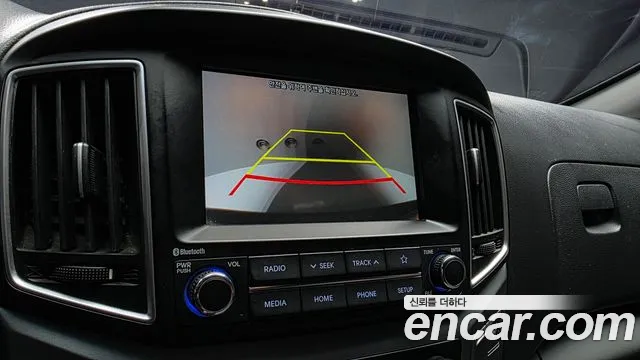 Hyundai Staria 2019 thumb 12