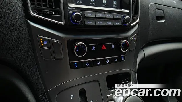Hyundai Staria 2019 thumb 5