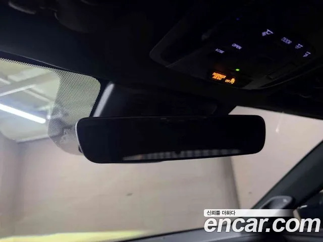 Toyota Crown Crossover 2025 thumb 10