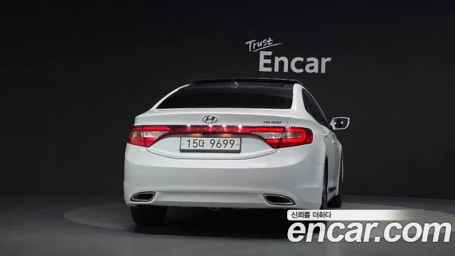 Hyundai Grandeur 2012 thumb 10