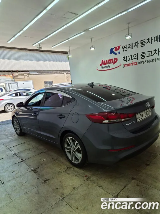 Hyundai Avante 2017 thumb 5