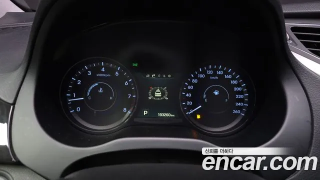 Hyundai Grandeur 2016 thumb 2