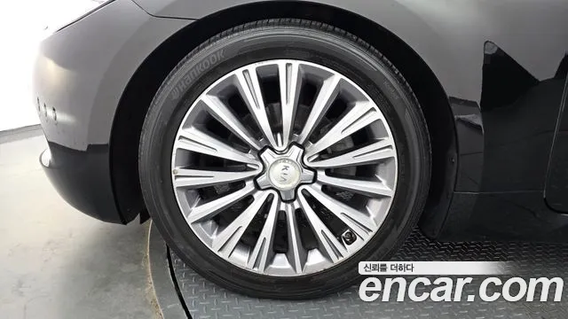 Kia K9 2016 thumb 8