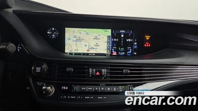 Lexus LS 500 2018 thumb 2
