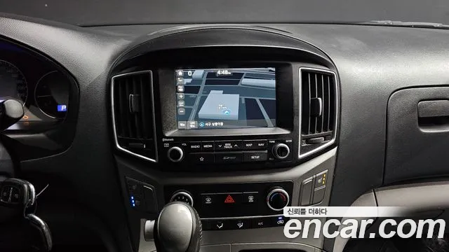 Hyundai Staria 2018 thumb 7