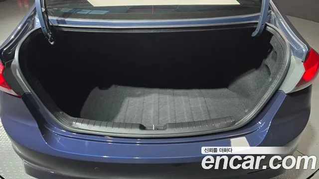 Hyundai Avante 2016 thumb 8