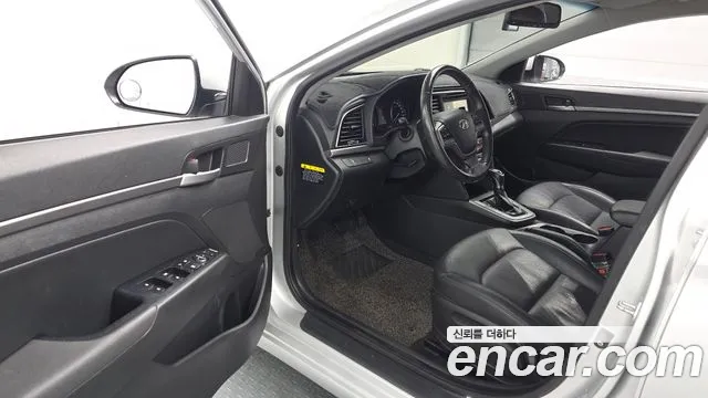 Hyundai Avante 2015 thumb 11