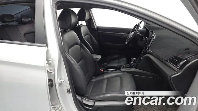 Hyundai Avante 2015 thumb 12