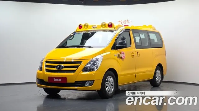 Hyundai Staria 2018 thumb 11