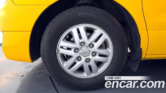 Hyundai Staria 2018 thumb 9
