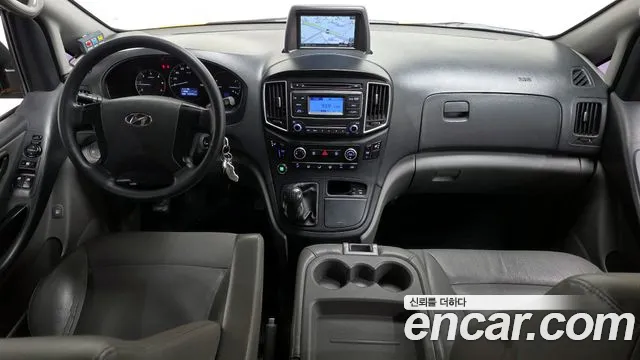 Hyundai Staria 2018 thumb 8