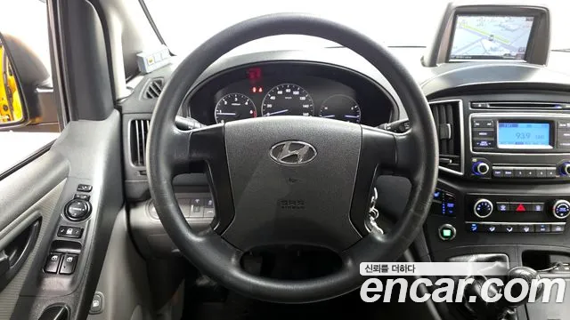 Hyundai Staria 2018 thumb 12