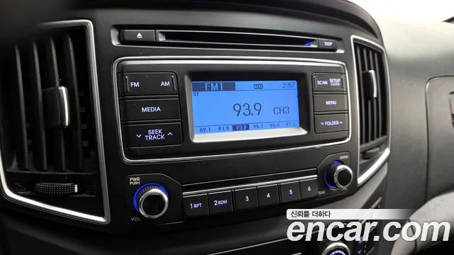 Hyundai Staria 2018 thumb 3