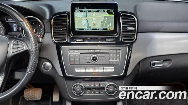 Mercedes-Benz GLE-Класс 2018 thumb 12