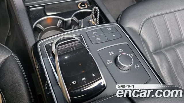 Mercedes-Benz GLE-Класс 2018 thumb 2