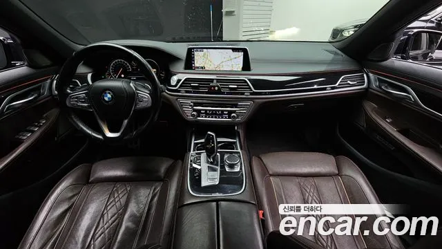 BMW 7 серии 2018 thumb 10