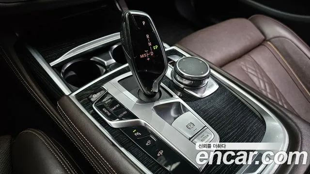 BMW 7 серии 2018 thumb 7