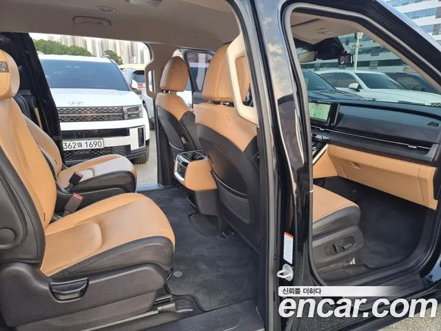 Kia Carnival 2022 thumb 6