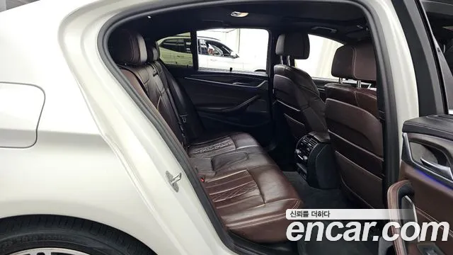 BMW 5 серии 2020 thumb 4