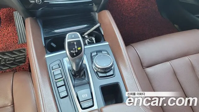 BMW X6 2015 thumb 9