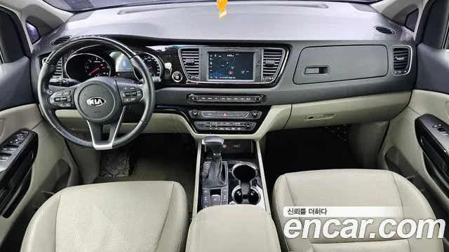Kia Carnival 2019 thumb 5