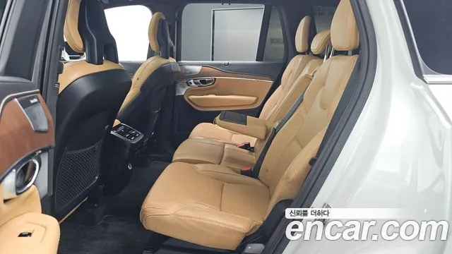 Volvo XC90 2018 thumb 8