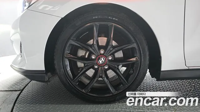 Hyundai Veloster 2018 thumb 2