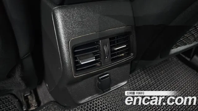 Renault QM6 2017 thumb 9