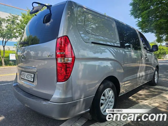 Hyundai Staria 2017 thumb 6