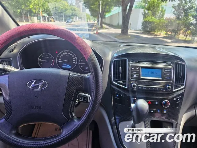 Hyundai Staria 2017 thumb 8