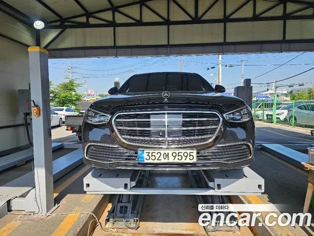 Mercedes-Benz S-Class 2021 thumb 2