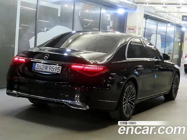 Mercedes-Benz S-Class 2021 thumb 9