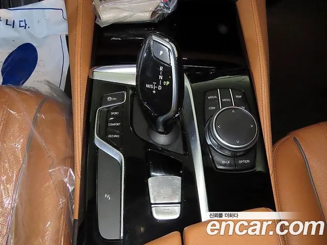 BMW 5 серии 2017 thumb 7