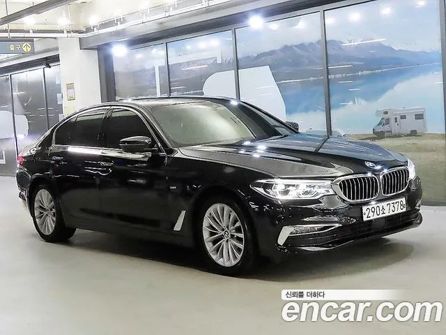 BMW 5 серии 2017 thumb 8