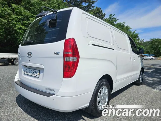 Hyundai Staria 2015 thumb 5