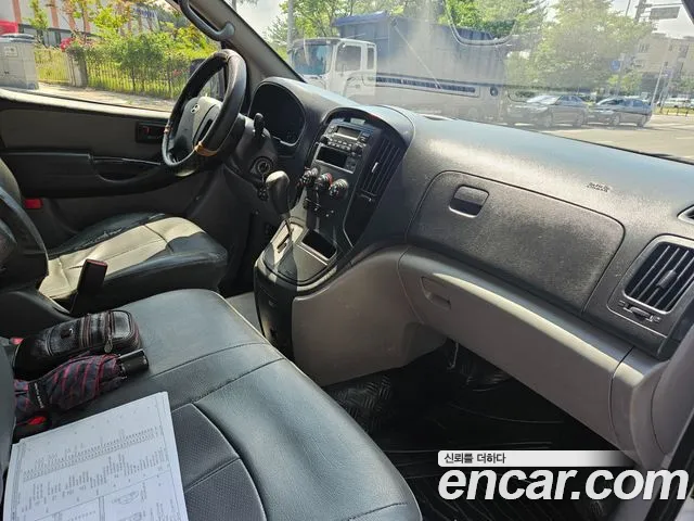 Hyundai Staria 2015 thumb 8