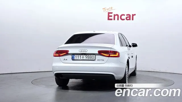 Audi A4 2012 thumb 5