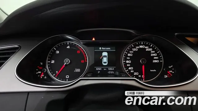 Audi A4 2012 thumb 8
