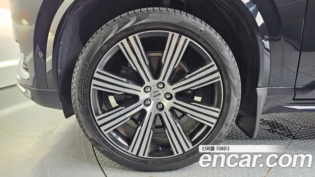 Volvo XC90 2021 thumb 8