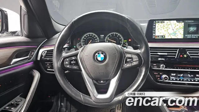 BMW 5 серии 2017 thumb 5