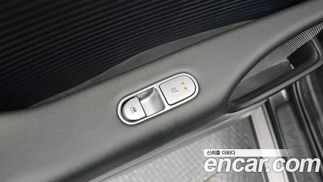 Hyundai Ioniq6 2023 thumb 10