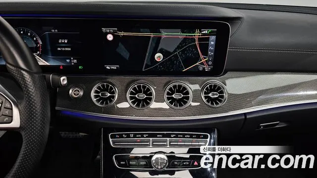 Mercedes-Benz E-Class 2017 thumb 4