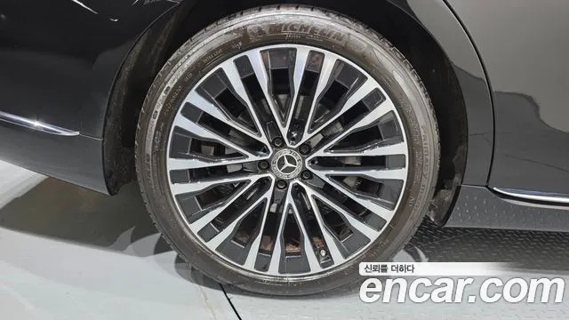 Mercedes-Benz S-Class 2021 thumb 2