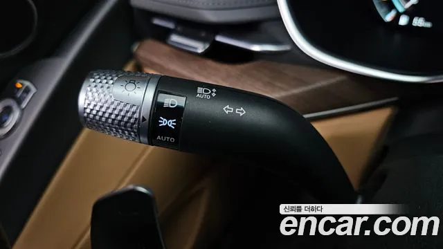 Genesis G80 2022 thumb 9