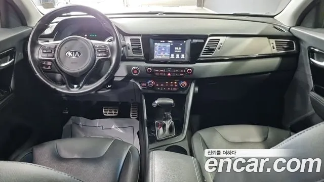 Kia Niro 2017 thumb 6