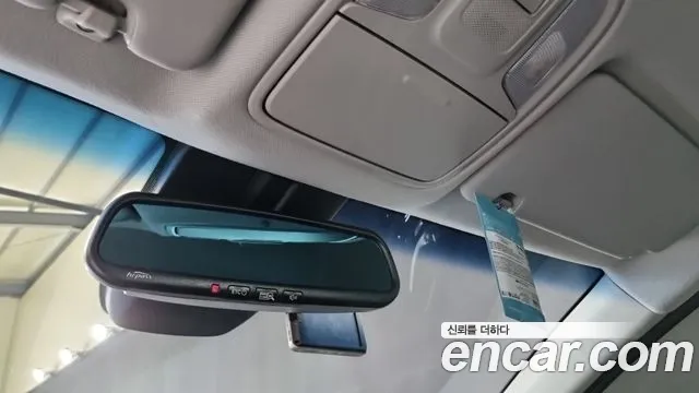 Kia Niro 2017 thumb 10