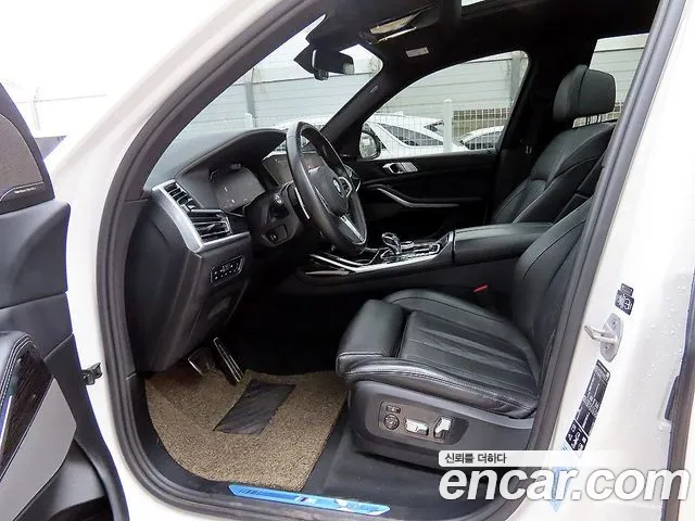 BMW X7 2020 thumb 9