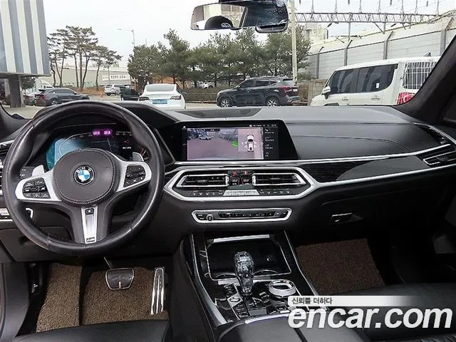 BMW X7 2020 thumb 11